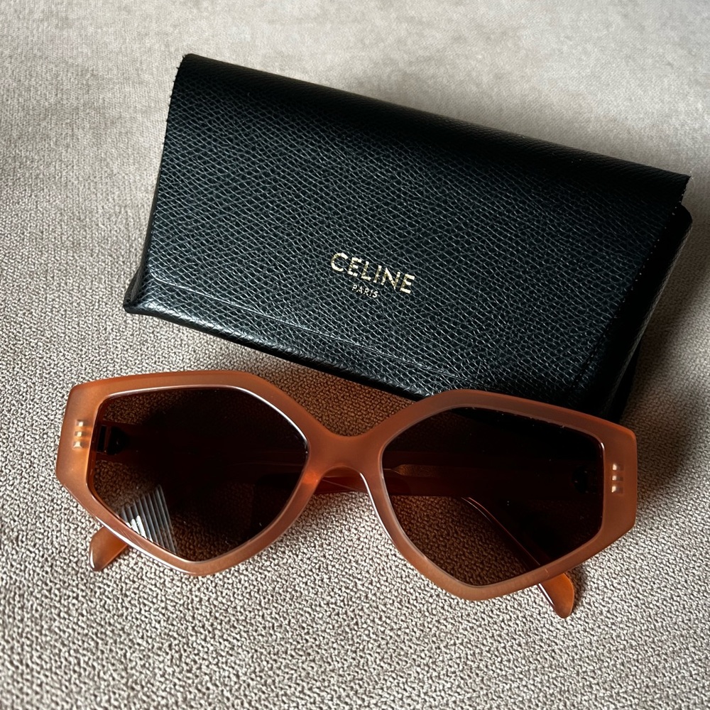 CELINE Bold 3 Dots Geometric
Sunglasses
